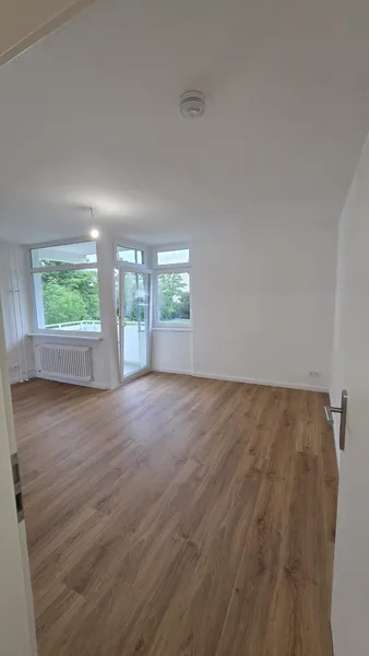 Sanierte Wohnung im Westend mit Einbauküche und Balkon sucht neuen Mieter! — photo 1